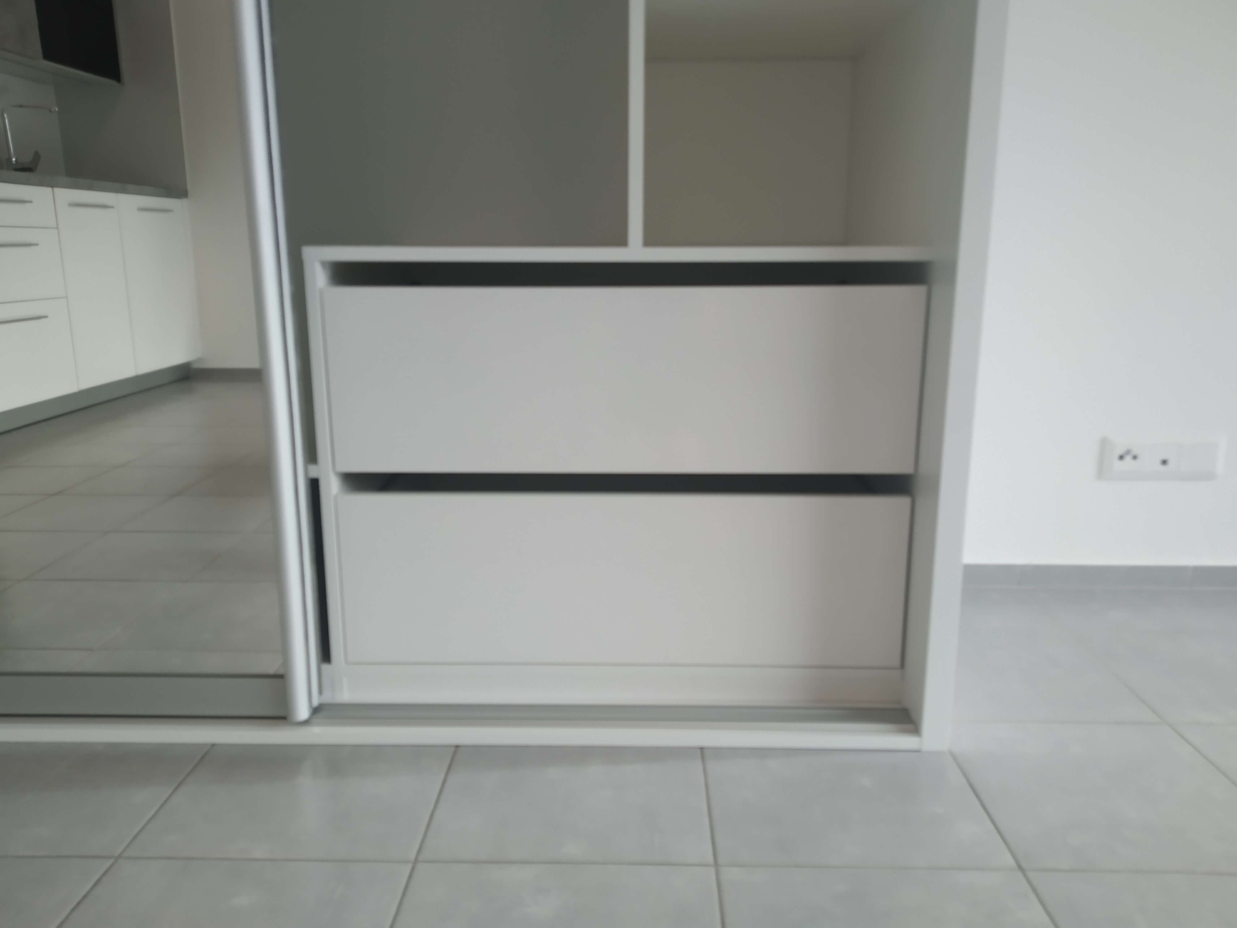vestavěné skříně